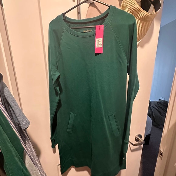 Lily Pulitzer sweatshirt dress - Picture 1 of 2